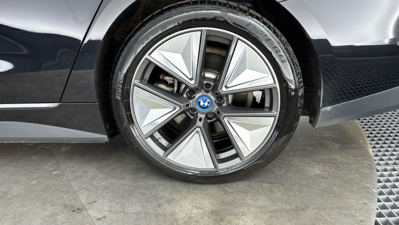 BMW i4 250kW eDrive40 Sport 83.9kWh 5dr Auto [Tech Pack] Electric Hatchback